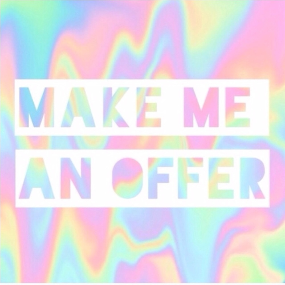 💕🌹ACCEPTING ALL REASONABLE OFFERS🌹 💕